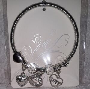 Silver Heart Charm Bracelet Adjustable Heart and Love Pendant Charms NEW NWT